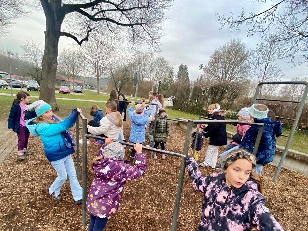 Kampagnen-Abschluss Gemeinsamer Kampagnen Abschluss der Tanzgarden Glitzersternchen und Black Pearls mit Spiel, Spass und Pizza für alle.